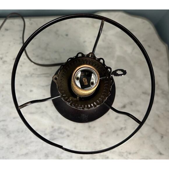 Vintage The Classic Hurricane Style Table Lamp By Alsy Lighting New In Box READ - Picture 10 of 12